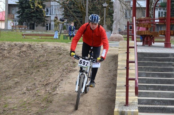 Фотофакт: в Гродно прошел открытый кубок по спортивному ориентированию (фото) - фото 2 Фотофакт: в Гродно прошел открытый кубок по спортивному ориентированию (фото) - фото 2