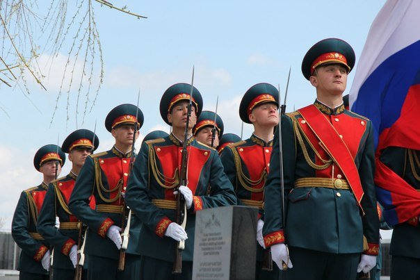 На мемориальном кладбище в Волгограде установлен памятник вологжана... На мемориальном кладбище в Волгограде установлен памятник вологжанам, защищавшим Сталинград (фото) - фото 1