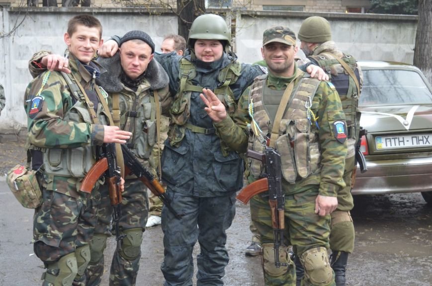 Патриоты Доброполья несли вахту на линии АТО совместно с одним из б... Патриоты Доброполья несли вахту на линии АТО совместно с одним из батальонов специального назначения (фото) - фото 1