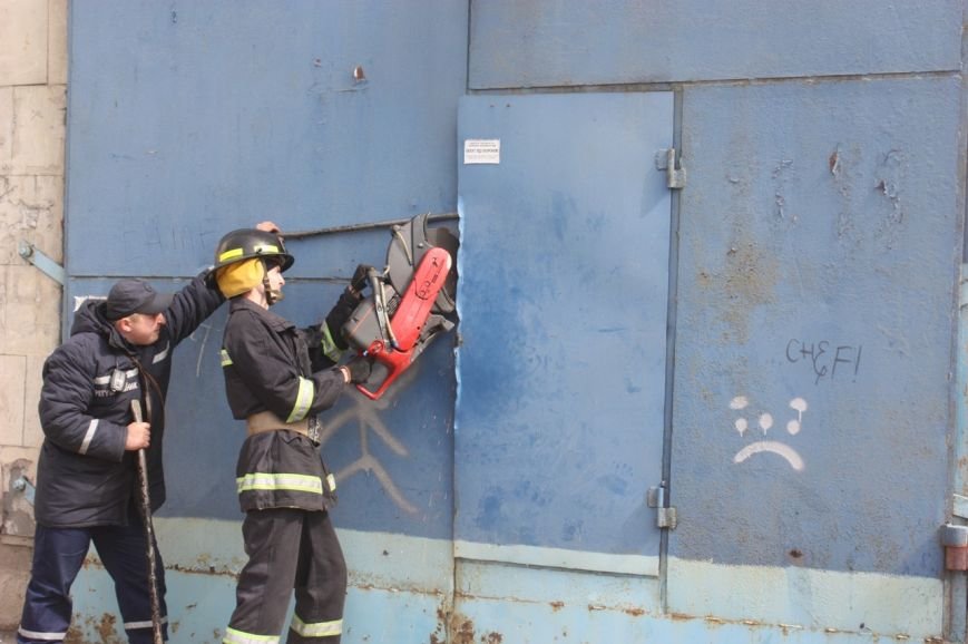 У Кіровограді в підсобному приміщенні магазину виникла пожежа, фото-1 У Кіровограді в підсобному приміщенні магазину виникла пожежа, фото-1
