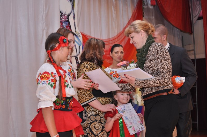На Днепропетровщине прошел фестиваль мод «Весенняя акварель» (фото)... На Днепропетровщине прошел фестиваль мод «Весенняя акварель» (фото) - фото 5