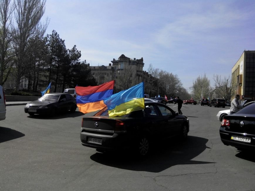 Николаевцы отметили 100-летнюю годовщину геноцида армян масштабным автопробегом (ФОТО) (фото) - фото 3 Николаевцы отметили 100-летнюю годовщину геноцида армян масштабным автопробегом (ФОТО) (фото) - фото 3