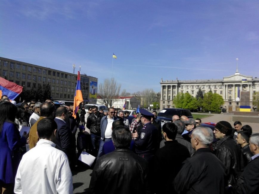 Николаевцы отметили 100-летнюю годовщину геноцида армян масштабным автопробегом (ФОТО) (фото) - фото 1 Николаевцы отметили 100-летнюю годовщину геноцида армян масштабным автопробегом (ФОТО) (фото) - фото 1