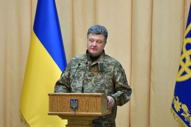 Президент Украины наградил николаевского «киборга» орденом Богдана Хмельницкого I степени (фото) - фото 3 Президент Украины наградил николаевского «киборга» орденом Богдана Хмельницкого I степени (фото) - фото 3
