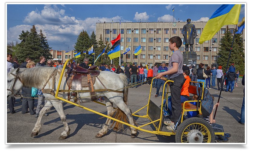 В Славянске снова прошло Вече, весеннее и яркое, с музыкой и стихами(фотофакт) (фото) - фото 13 В Славянске снова прошло Вече, весеннее и яркое, с музыкой и стихами(фотофакт) (фото) - фото 13
