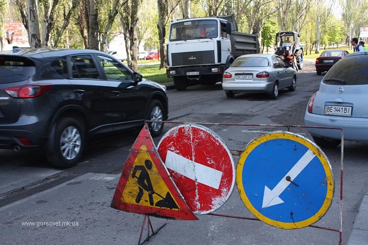 Ремонт проспекта Ленина в Николаеве пообещали завершить до конца недели (фото) - фото 6 Ремонт проспекта Ленина в Николаеве пообещали завершить до конца недели (фото) - фото 6