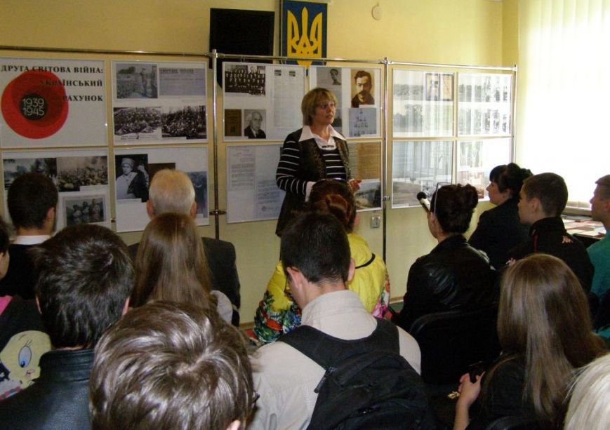 У Полтаві відкрили виставку «Друга світова війна: український рахун... У Полтаві відкрили виставку «Друга світова війна: український рахунок» (фото) - фото 1