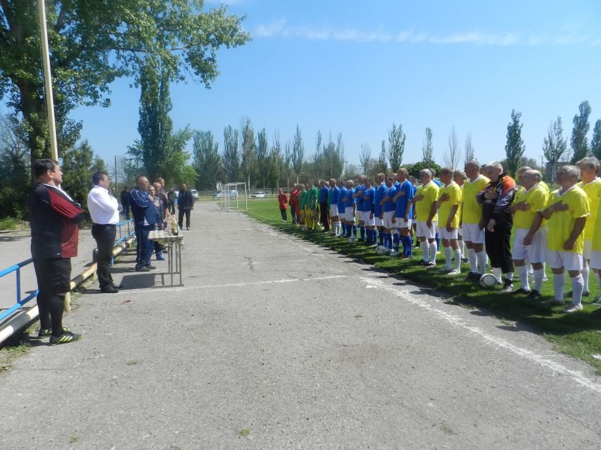Виконуємо Гімн України Виконуємо Гімн України