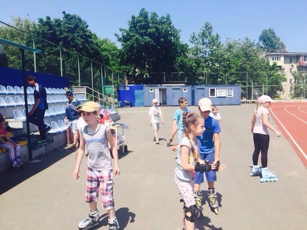 В Ильичевске прошли соревнования по бегу на роликовых коньках среди... В Ильичевске прошли соревнования по бегу на роликовых коньках среди школьников (фото) - фото 1