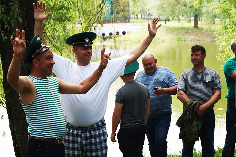 Белгородские пограничники устроили праздник в парке Победы (фото) - фото 1