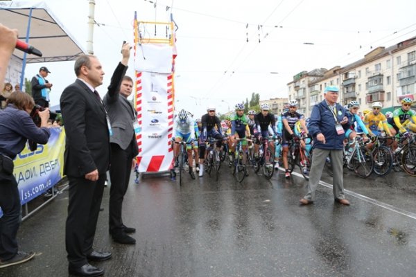 Микола Даневич відкрив велогонку заради миру – Horizon Park Race fo... Микола Даневич відкрив велогонку заради миру – Horizon Park Race for Peace