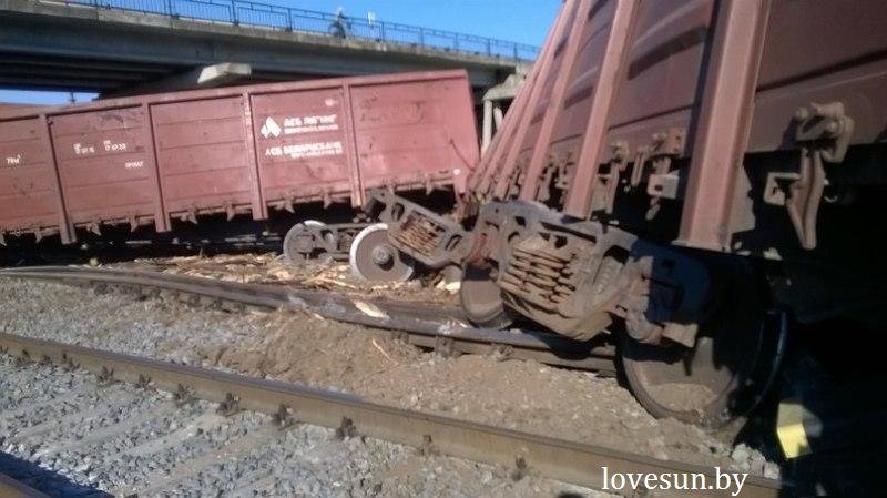 Товарный состав сошел с рельсов в Светлогорске (фото) (фото) - фото 4 Товарный состав сошел с рельсов в Светлогорске (фото) (фото) - фото 4