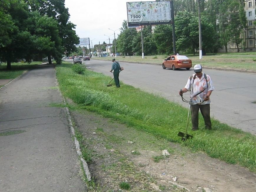 Николаевские коммунальщики наводят марафет в центре города (ФОТО) (... Николаевские коммунальщики наводят марафет в центре города (ФОТО) (фото) - фото 6