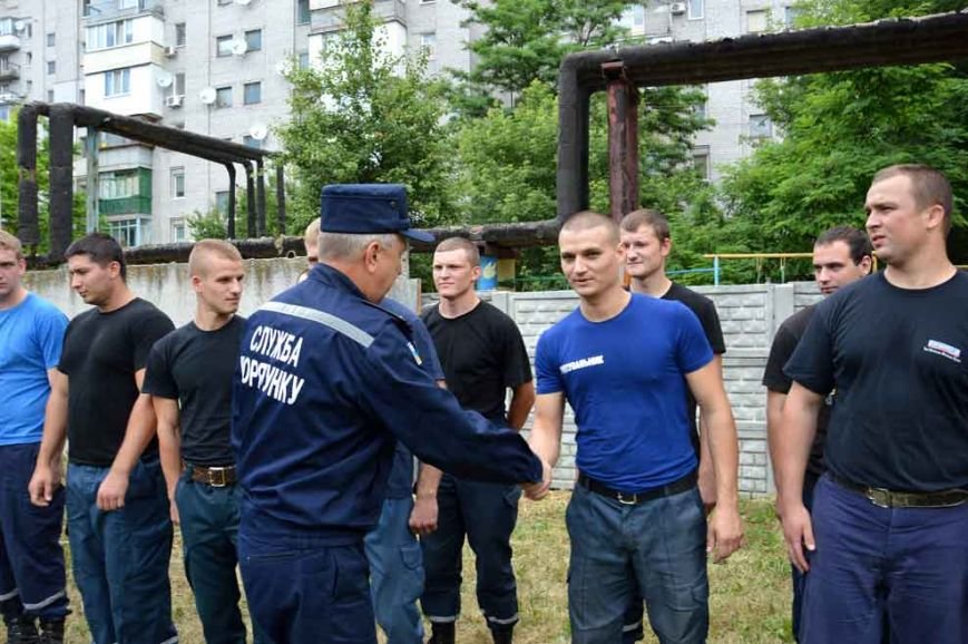 На Днепропетровщине начальники караулов соревновались за звание «Лу... На Днепропетровщине начальники караулов соревновались за звание «Лучший начальник караула» (ФОТО) (фото) - фото 1