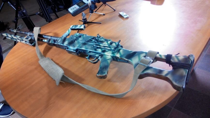 В Краматорске военные продолжают демонстрировать трофейное оружие (... В Краматорске военные продолжают демонстрировать трофейное оружие (фото) - фото 1