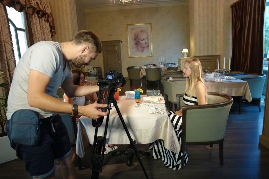 В Івано-Франківську пройшли фінальні зйомки реаліті-шоу «Панянка-Селянка» (ФОТОРЕПОРТАЖ) (фото) - фото 4 В Івано-Франківську пройшли фінальні зйомки реаліті-шоу «Панянка-Селянка» (ФОТОРЕПОРТАЖ) (фото) - фото 4