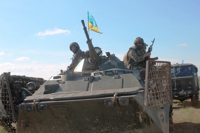 Под Николаевом снайпера-десантники показали, что они умеют воевать... Под Николаевом снайпера-десантники показали, что они умеют воевать (ФОТО) (фото) - фото 10
