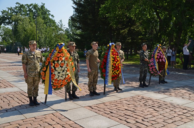Николаевцы почтили память жертв войны (ФОТО+ВИДЕО), фото-6 Николаевцы почтили память жертв войны (ФОТО+ВИДЕО), фото-6