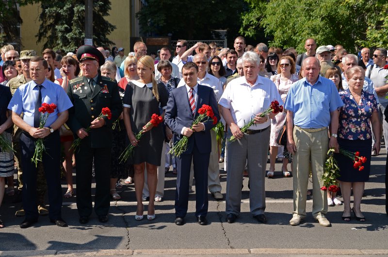 Николаевцы почтили память жертв войны (ФОТО+ВИДЕО), фото-4 Николаевцы почтили память жертв войны (ФОТО+ВИДЕО), фото-4