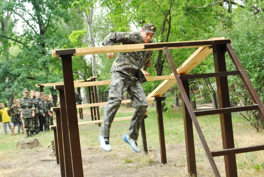 Благодаря меценату Александру Богуслаеву в «Школе Джур» появилась «... Благодаря меценату Александру Богуслаеву в «Школе Джур» появилась «полоса мужества» (фото) - фото 2