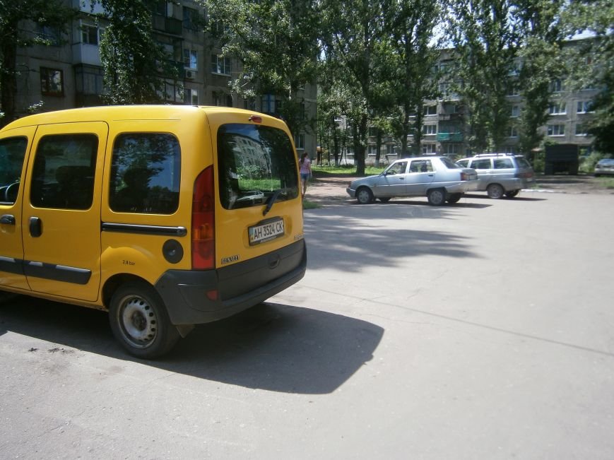 Сегодня ночью в Димитрове был угнан автомобиль (фото) - фото 1 Сегодня ночью в Димитрове был угнан автомобиль (фото) - фото 1