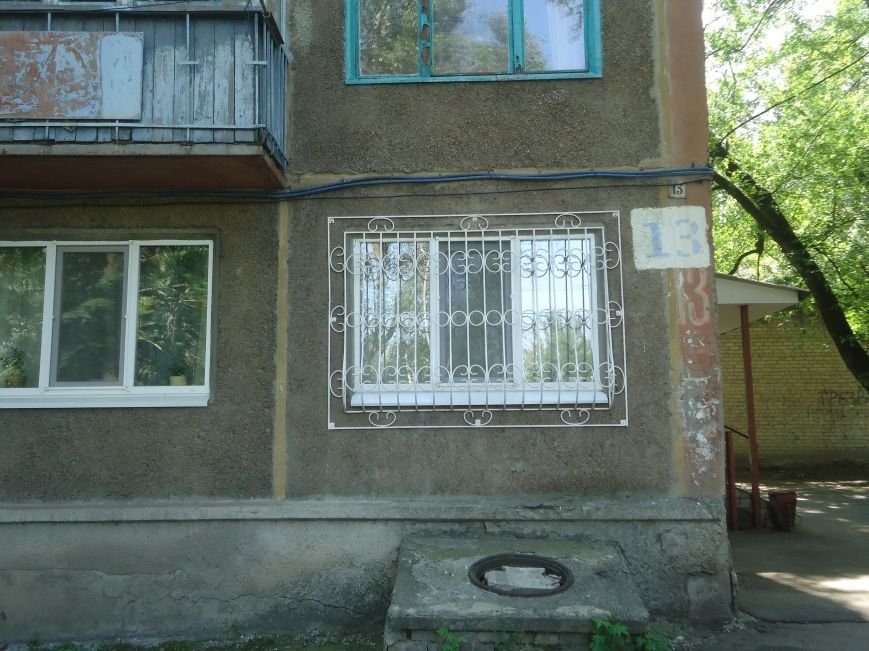 Красноармейские микрорайоны «Шахтерский» и «Южный» избавятся от бло... Красноармейские микрорайоны «Шахтерский» и «Южный» избавятся от блох (фото) - фото 1
