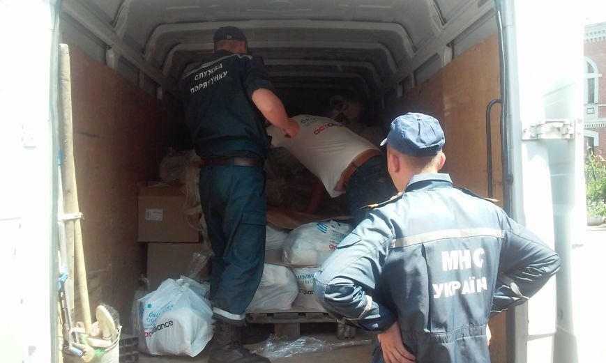 Венгрия передала в Павлоград более 200 комплектов с гуманит..., фото-1 Венгрия передала в Павлоград более 200 комплектов с гуманитаркой для переселенцев, фото-1