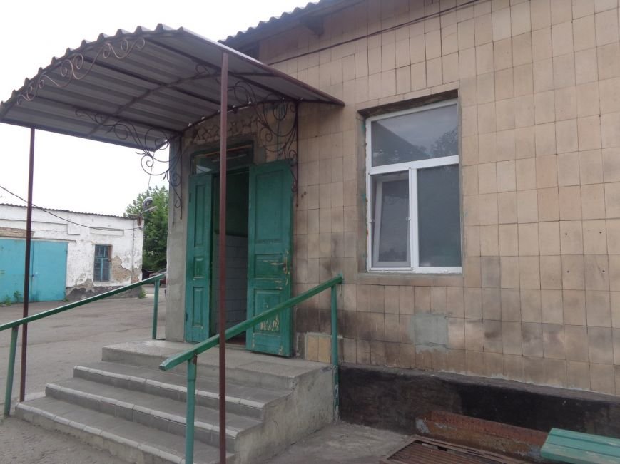 В Красноармейских больницах нет недостатка в медикаментах, но есть... В Красноармейских больницах нет недостатка в медикаментах, но есть в медиках (фото) - фото 1