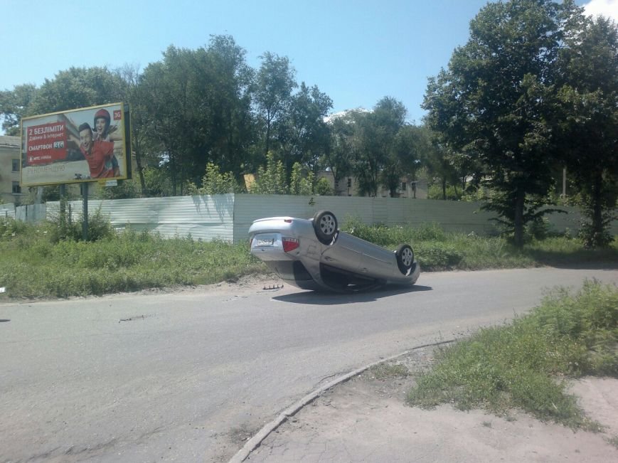 ДТП, удивившие жителей Днепродзержинска в эти выходные (фото) - фот... ДТП, удивившие жителей Днепродзержинска в эти выходные (фото) - фото 4