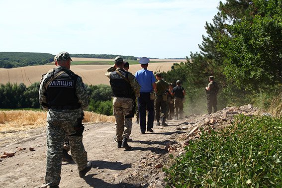 Як «полювали» на 5-го із біглиз в'язнів (ФОТО+ВІДЕО) (фото) - фото 2 Як «полювали» на 5-го із біглиз в'язнів (ФОТО+ВІДЕО) (фото) - фото 2