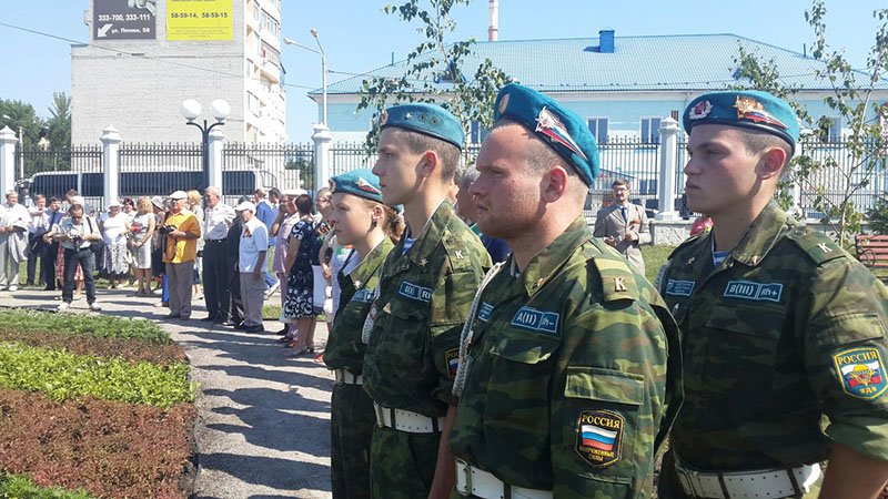 В Белгороде открыли построенный на деньги горожан памятник не верну... В Белгороде открыли построенный на деньги горожан памятник не вернувшимся с войны (фото) - фото 1