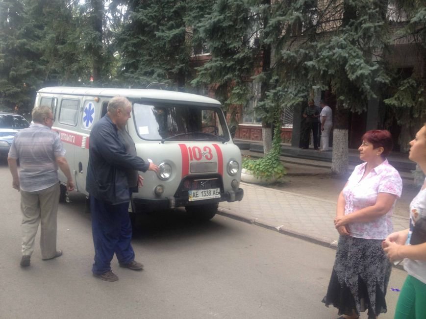 ДТП в Днепропетровске: неустановленным авто сбита женщина (фото) -... ДТП в Днепропетровске: неустановленным авто сбита женщина (фото) - фото 1