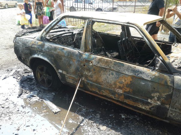 Загорілась авітвка на станції Добробут у Чернівцях (фото) - фото 2 Загорілась авітвка на станції Добробут у Чернівцях (фото) - фото 2