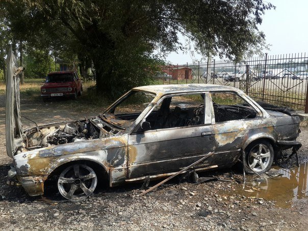 Загорілась авітвка на станції Добробут у Чернівцях (фото) - фото 5 Загорілась авітвка на станції Добробут у Чернівцях (фото) - фото 5
