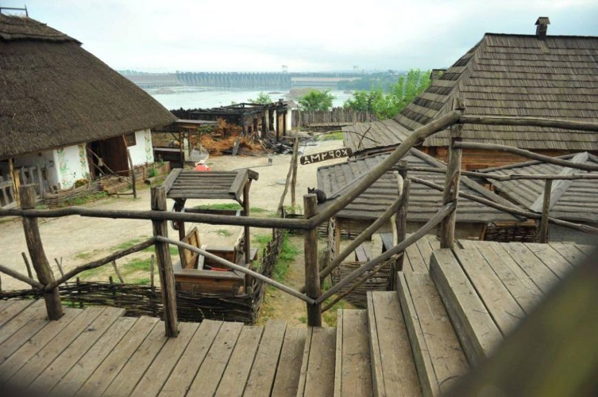 Спасатели опубликовали фото горящей «Запорожской сечи» (ФОТО) (фото... Спасатели опубликовали фото горящей «Запорожской сечи» (ФОТО) (фото) - фото 8