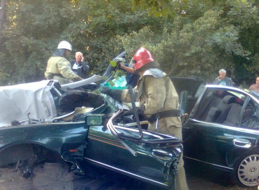 На Полтавщине в ДТП погибли оперуполномоченный из Полтавы и 32-летний гражданин. Ещё двое мужчин получили травмы (ФОТО) (фото) - фото 1 На Полтавщине в ДТП погибли оперуполномоченный из Полтавы и 32-летний гражданин. Ещё двое мужчин получили травмы (ФОТО) (фото) - фото 1