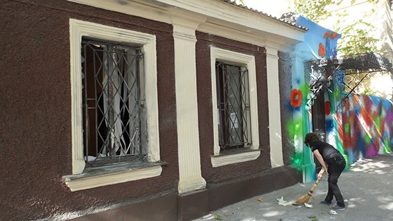В николаевском центре волонтеров сработала самодельная взрывчатка (... В николаевском центре волонтеров сработала самодельная взрывчатка (ФОТО) (фото) - фото 1