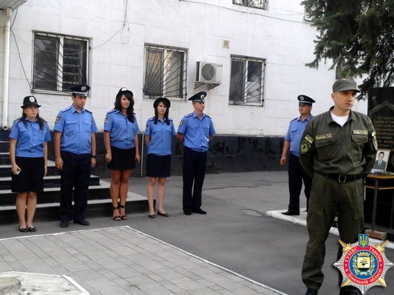 Жители Красноармейска хотят увековечить память милиционера-героя, назвав в его честь улицу (фото) - фото 2 Жители Красноармейска хотят увековечить память милиционера-героя, назвав в его честь улицу (фото) - фото 2