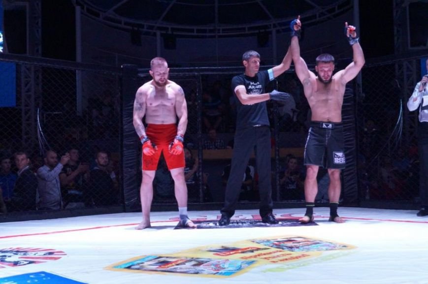 Николаевский боец отправил в нокаут грузина на чемпионате по смешан... Николаевский боец отправил в нокаут грузина на чемпионате по смешанным единоборствам в Одессе (ФОТО) (фото) - фото 6