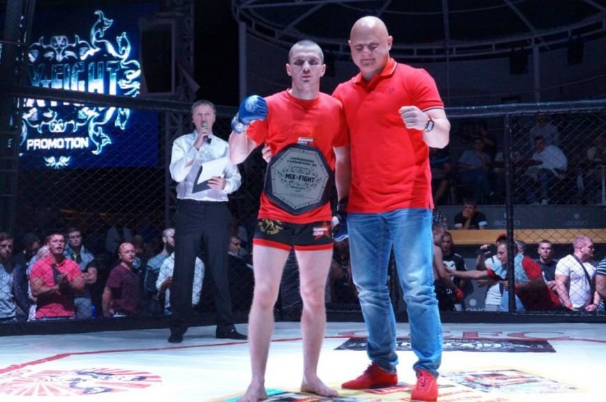 Николаевский боец отправил в нокаут грузина на чемпионате по смешан... Николаевский боец отправил в нокаут грузина на чемпионате по смешанным единоборствам в Одессе (ФОТО) (фото) - фото 1