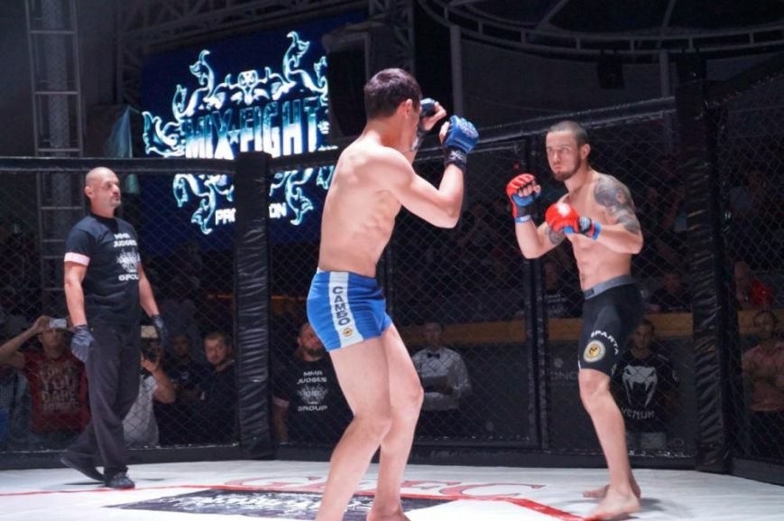 Николаевский боец отправил в нокаут грузина на чемпионате по смешан... Николаевский боец отправил в нокаут грузина на чемпионате по смешанным единоборствам в Одессе (ФОТО) (фото) - фото 3