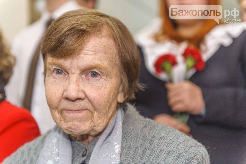 В память о полевском учителе установили мемориальную доску (фото) - фото 2 В память о полевском учителе установили мемориальную доску (фото) - фото 2