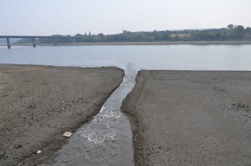 Рівень води у Дністрі на території Буковини упав до критичн..., фото-2 Рівень води у Дністрі на території Буковини упав до критичної точки (ФОТО), фото-2