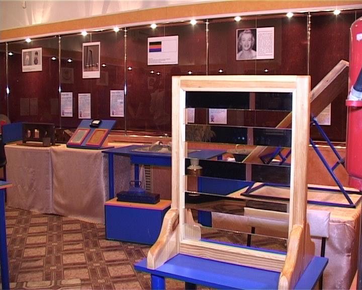 В Армавире открылась выставка «Музей занимательных наук Эйнштейна» (фото) - фото 1 В Армавире открылась выставка «Музей занимательных наук Эйнштейна» (фото) - фото 1