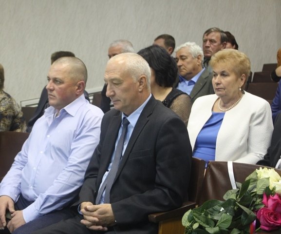Новый глава Стародубского района будет работать бесплатно (фото) - фото 1 Новый глава Стародубского района будет работать бесплатно (фото) - фото 1