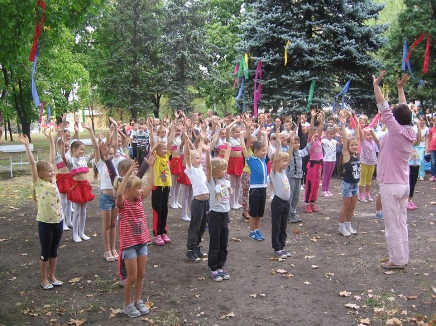 В сквере пос.Новодонецкое установлены 5 столов для пинг-по..., фото-11 В сквере пос.Новодонецкое установлены 5 столов для пинг-понга (ФОТО), фото-11