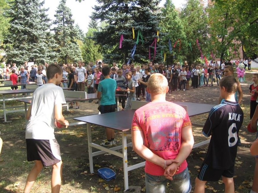 В сквере пос.Новодонецкое установлены 5 столов для пинг-по..., фото-10 В сквере пос.Новодонецкое установлены 5 столов для пинг-понга (ФОТО), фото-10