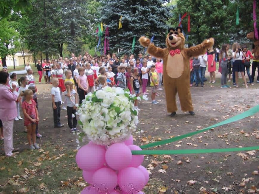В сквере пос.Новодонецкое установлены 5 столов для пинг-пон..., фото-6 В сквере пос.Новодонецкое установлены 5 столов для пинг-понга (ФОТО), фото-6
