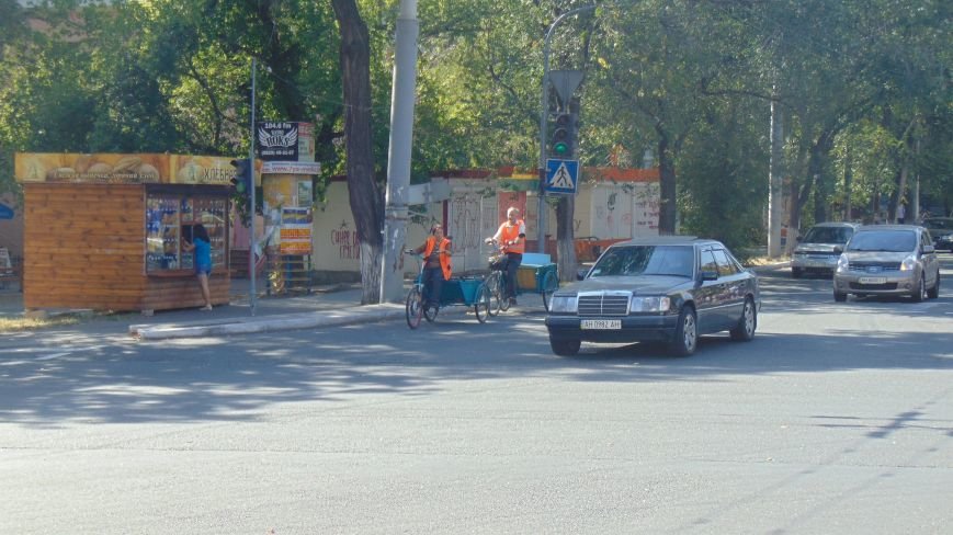 В Мариуполе появился экзотический транспорт (ФОТОФАКТ) (фото) - фот... В Мариуполе появился экзотический транспорт (ФОТОФАКТ) (фото) - фото 2