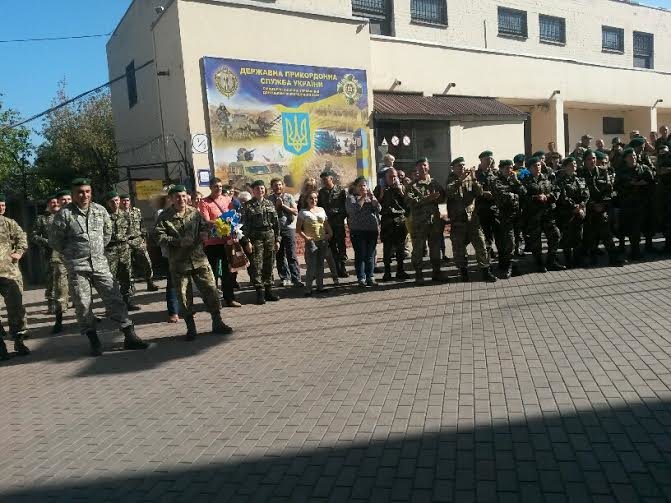 Свои хиты защитникам Мариуполя подарили Сашко Положинский и Андрей... Свои хиты защитникам Мариуполя подарили Сашко Положинский и Андрей Антоненко (ФОТО) (фото) - фото 6